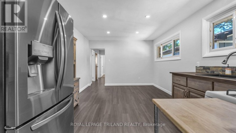 93 MANITOULIN DRIVE, London East (East O), Ontario, N5W1M5