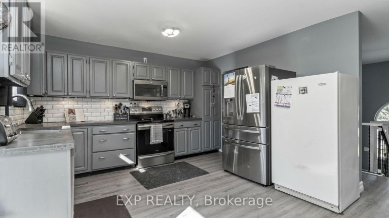 3137 RIVER STREET, Brooke-Alvinston (Brooke Alvinston), Ontario, N0N1A0