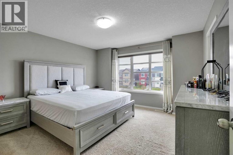 9039 52 Street NE, Calgary, Alberta, T3J0V5