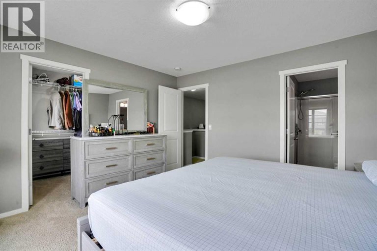 9039 52 Street NE, Calgary, Alberta, T3J0V5
