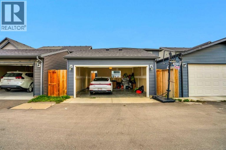9039 52 Street NE, Calgary, Alberta, T3J0V5