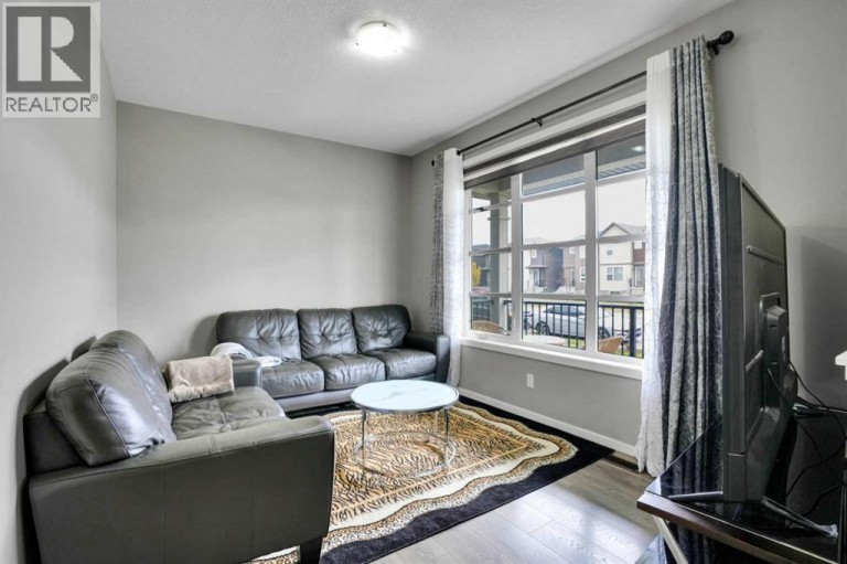 9039 52 Street NE, Calgary, Alberta, T3J0V5