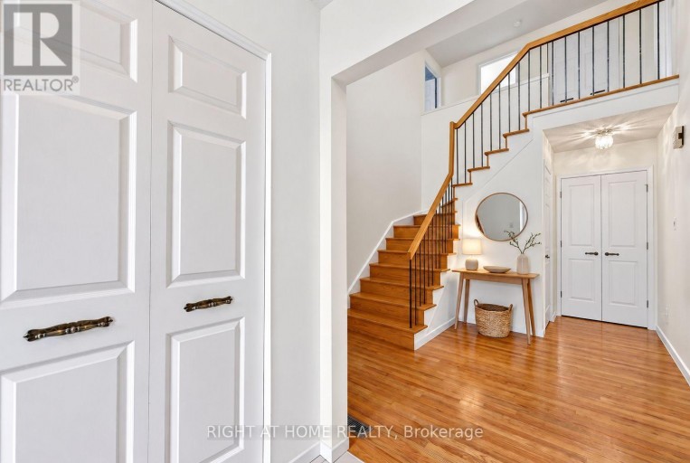 50 MAYVERN CRESCENT, Richmond Hill (North Richvale), Ontario, L4C5J4
