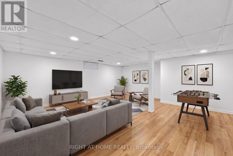 50 MAYVERN CRESCENT, Richmond Hill (North Richvale), Ontario, L4C5J4