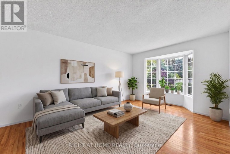 50 MAYVERN CRESCENT, Richmond Hill (North Richvale), Ontario, L4C5J4