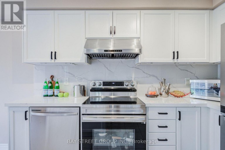 25 WATERTON CRESCENT, Richmond Hill (Langstaff), Ontario, L4B4L7