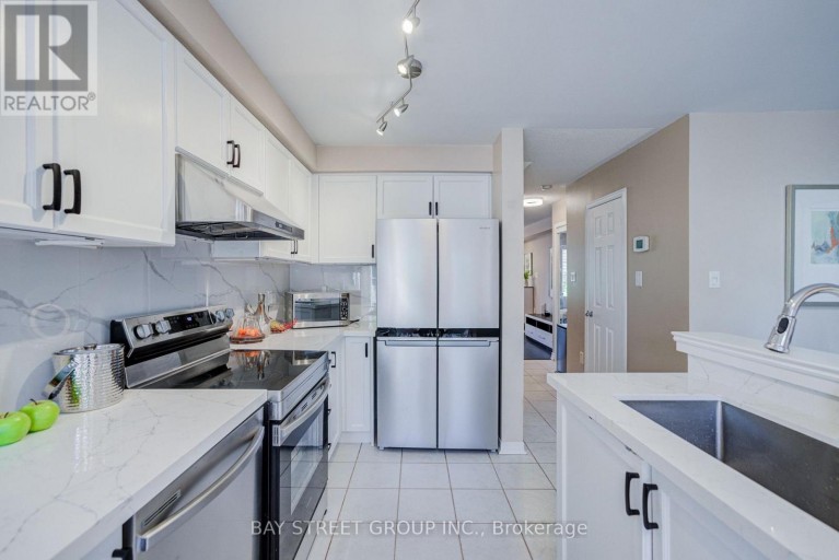 25 WATERTON CRESCENT, Richmond Hill (Langstaff), Ontario, L4B4L7