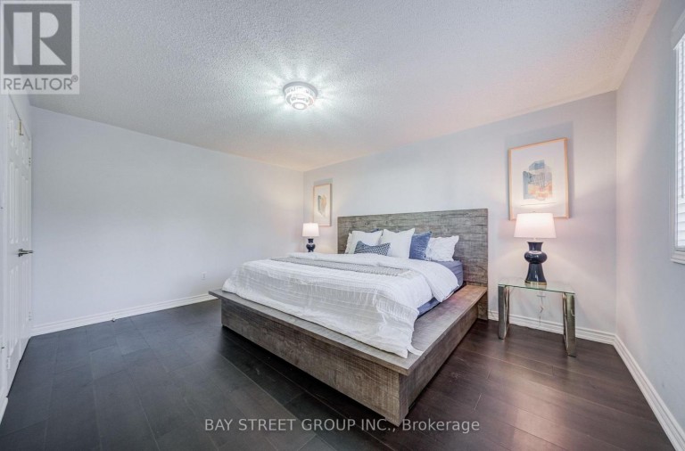 25 WATERTON CRESCENT, Richmond Hill (Langstaff), Ontario, L4B4L7