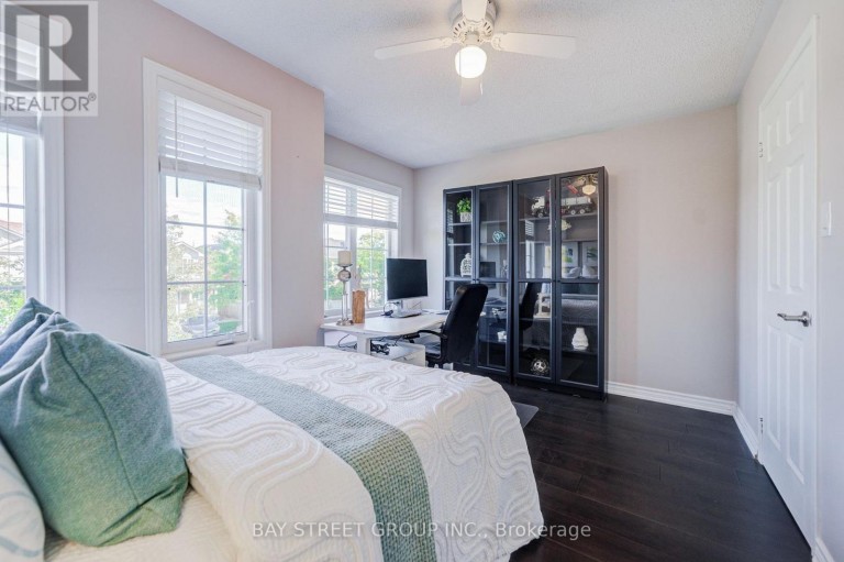 25 WATERTON CRESCENT, Richmond Hill (Langstaff), Ontario, L4B4L7