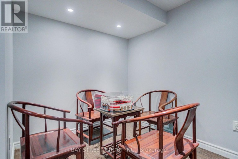 25 WATERTON CRESCENT, Richmond Hill (Langstaff), Ontario, L4B4L7