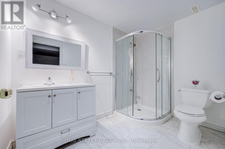 25 WATERTON CRESCENT, Richmond Hill (Langstaff), Ontario, L4B4L7