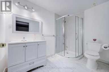 25 WATERTON CRESCENT Richmond Hill (Langstaff) Ontario photo 31