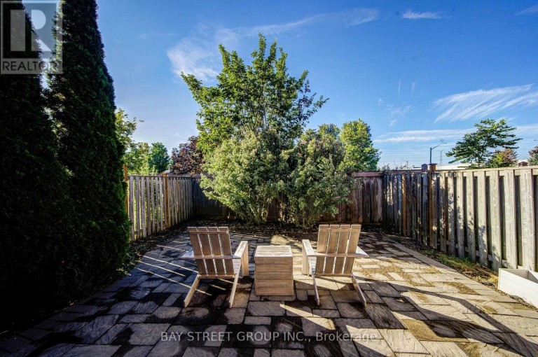 25 WATERTON CRESCENT, Richmond Hill (Langstaff), Ontario, L4B4L7