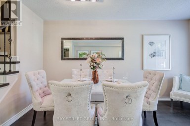 25 WATERTON CRESCENT Richmond Hill (Langstaff) Ontario photo 6
