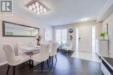 25 WATERTON CRESCENT Richmond Hill (Langstaff) Ontario photo 7