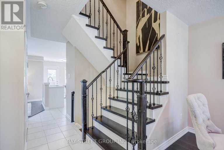 25 WATERTON CRESCENT, Richmond Hill (Langstaff), Ontario, L4B4L7