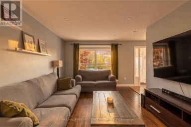 44 KNICELY ROAD Barrie (Painswick North) Ontario photo 4