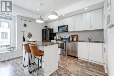 36 - 70 EASTWOOD PARK GARDEN Toronto (Long Branch) Ontario photo 18
