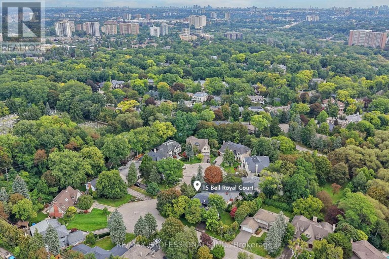 15 BELL ROYAL COURT, Toronto (Edenbridge-Humber Valley), Ontario, M9A4G7