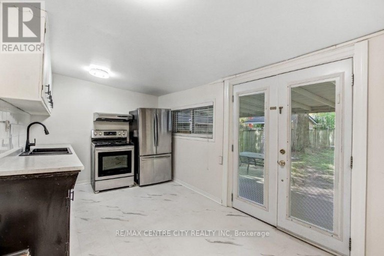 78 STUART STREET, London East (East C), Ontario, N5Y1S3