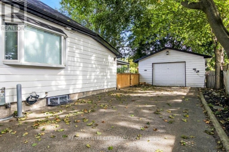 78 STUART STREET, London East (East C), Ontario, N5Y1S3
