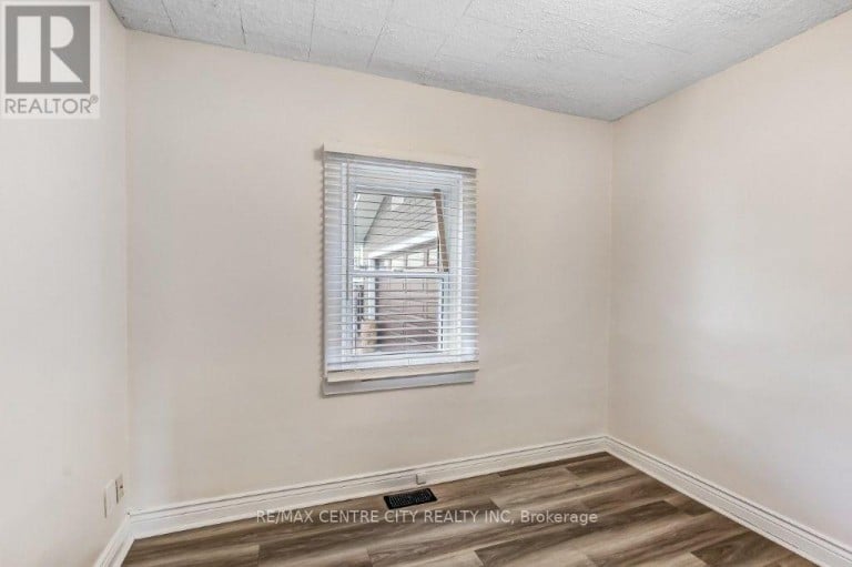 78 STUART STREET, London East (East C), Ontario, N5Y1S3