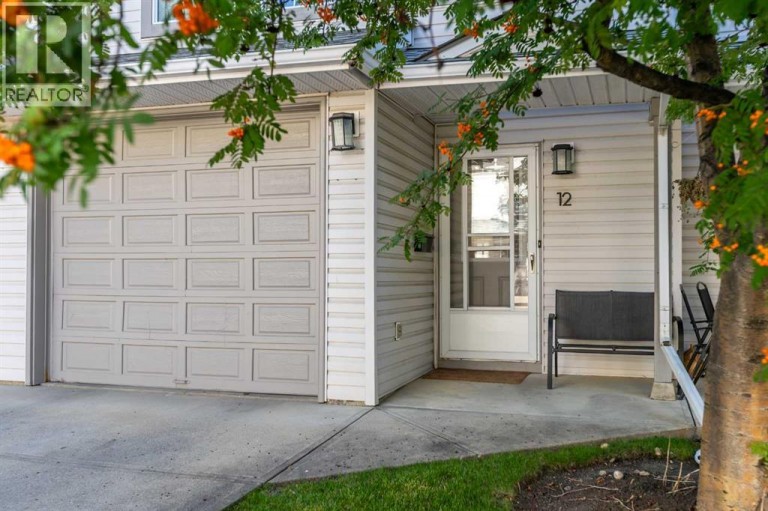 12 Kingsland Villas SW, Calgary, Alberta, T2V5J9