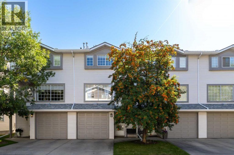 12 Kingsland Villas SW, Calgary, Alberta, T2V5J9
