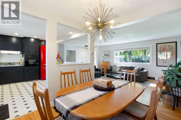 728 71 Avenue SW, Calgary, Alberta, T2V0R4