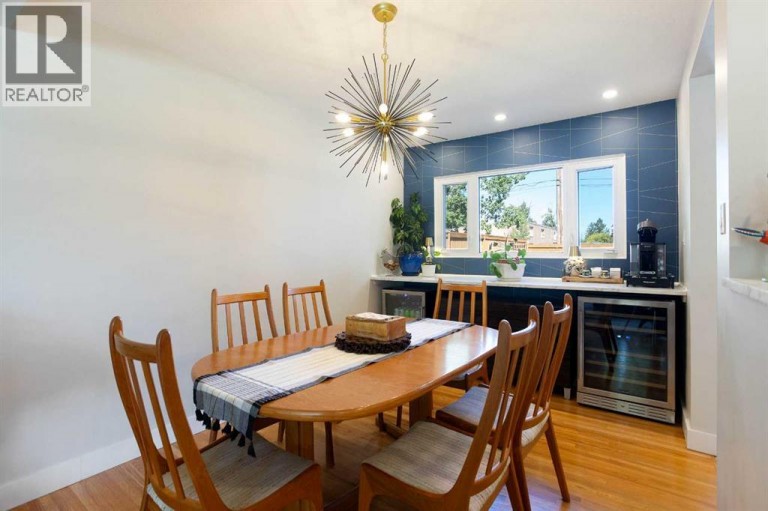 728 71 Avenue SW, Calgary, Alberta, T2V0R4