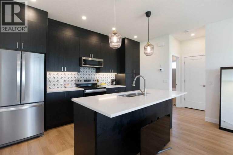 728 71 Avenue SW, Calgary, Alberta, T2V0R4