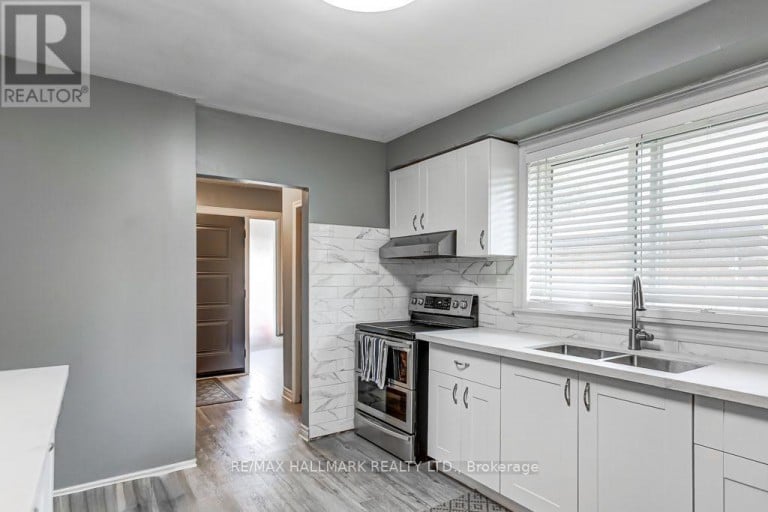 39 CALUMET CRESCENT, Toronto (Woburn), Ontario, M1H1W4