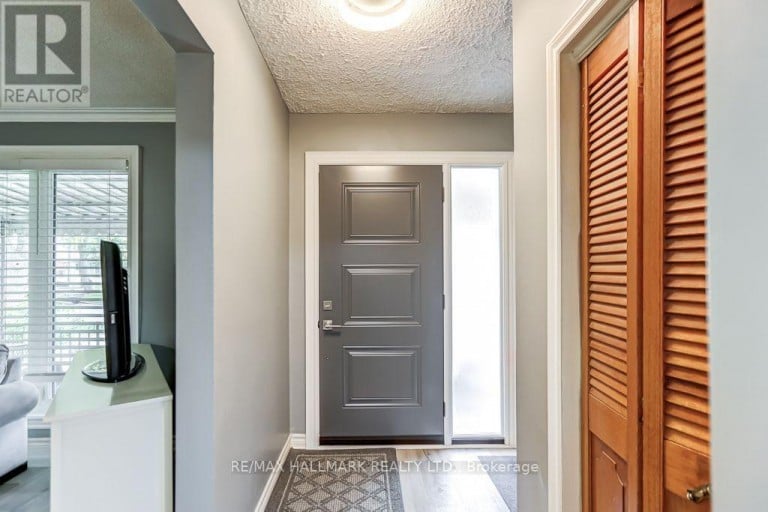 39 CALUMET CRESCENT, Toronto (Woburn), Ontario, M1H1W4