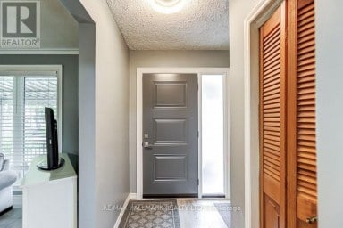 39 CALUMET CRESCENT Toronto (Woburn) Ontario photo 2