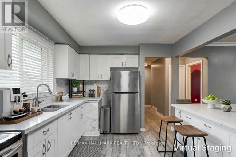 39 CALUMET CRESCENT, Toronto (Woburn), Ontario, M1H1W4