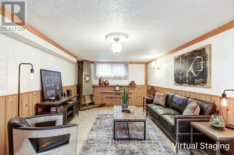 39 CALUMET CRESCENT, Toronto (Woburn), Ontario, M1H1W4