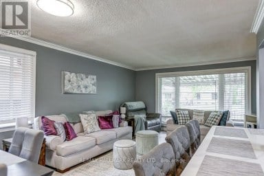 39 CALUMET CRESCENT Toronto (Woburn) Ontario photo 9