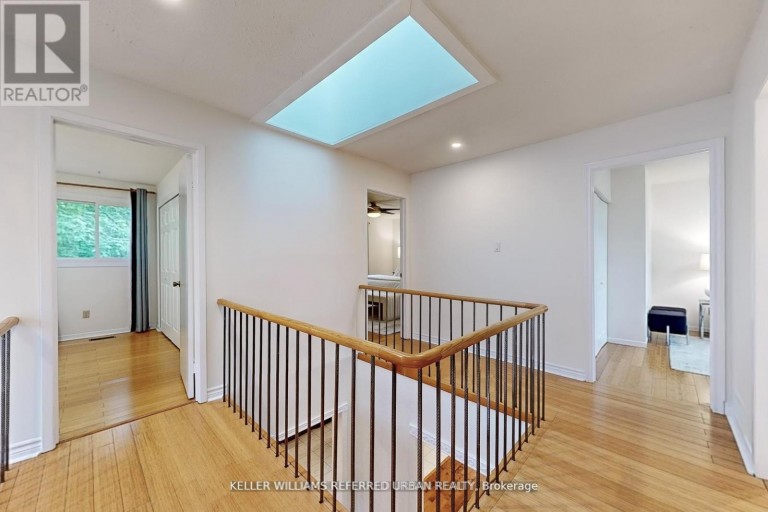 158 WALTON DRIVE, Aurora (Aurora Village), Ontario, L4G3R8