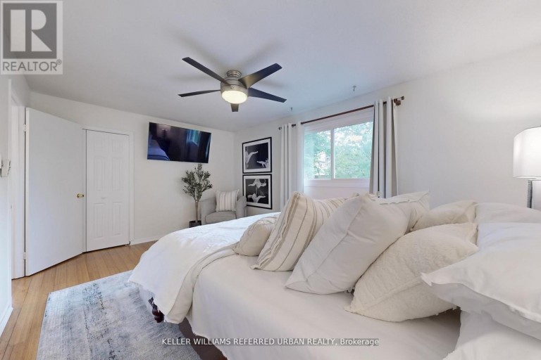 158 WALTON DRIVE, Aurora (Aurora Village), Ontario, L4G3R8