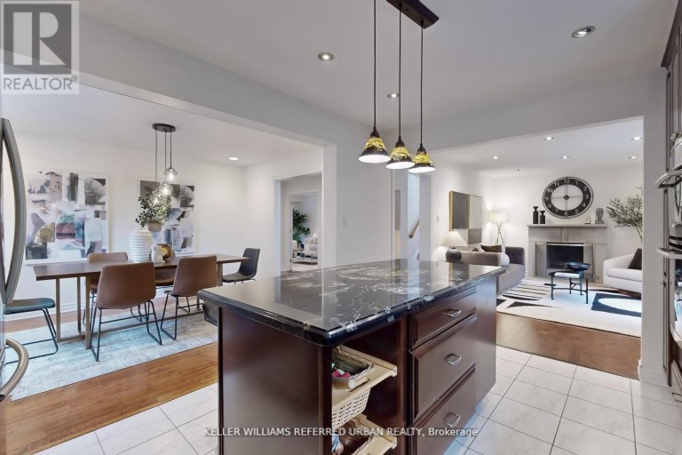 158 WALTON DRIVE, Aurora (Aurora Village), Ontario, L4G3R8