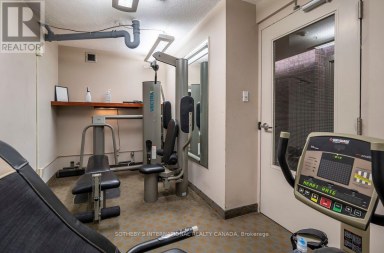 1004 - 720 SPADINA AVENUE Toronto (University) Ontario photo 13