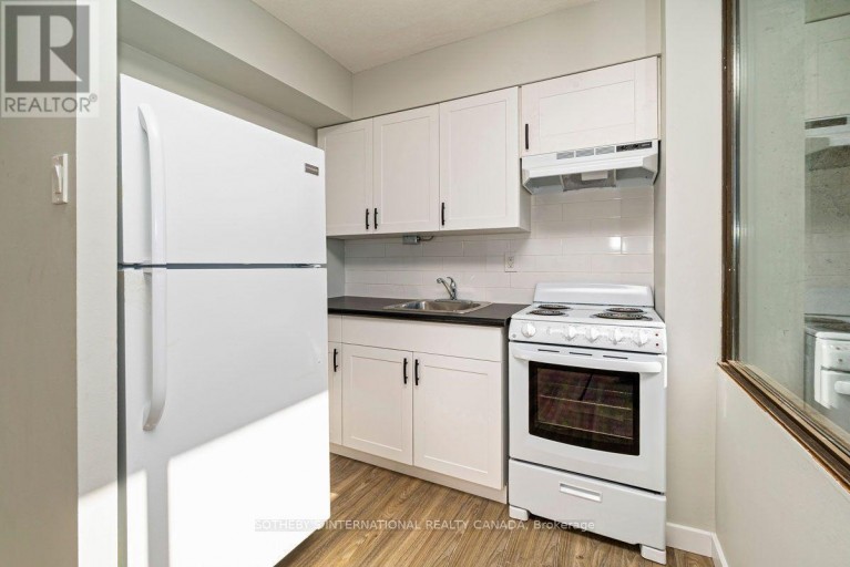 1004 - 720 SPADINA AVENUE, Toronto (University), Ontario, M5S2T9