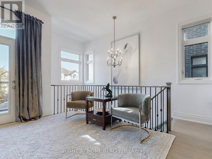 163 LEBOVIC CAMPUS DRIVE, Vaughan (Patterson), Ontario, L6A5A1