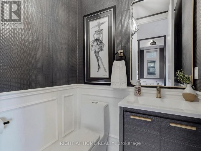 163 LEBOVIC CAMPUS DRIVE, Vaughan (Patterson), Ontario, L6A5A1