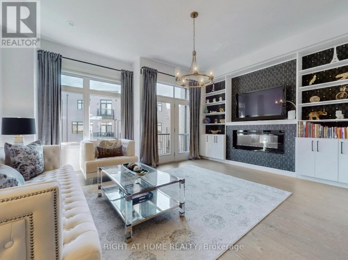 163 LEBOVIC CAMPUS DRIVE, Vaughan (Patterson), Ontario, L6A5A1