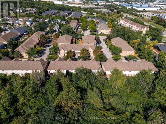 20 - 1276 SILVAN FOREST DRIVE, Burlington (Tansley), Ontario, L7M4V8