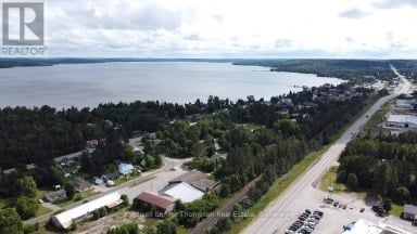 56 PARK STREET Sundridge Ontario photo 3