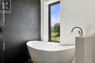 1150 COUNTY ROAD 20 Prince Edward County (Hillier Ward) Ontario photo 30