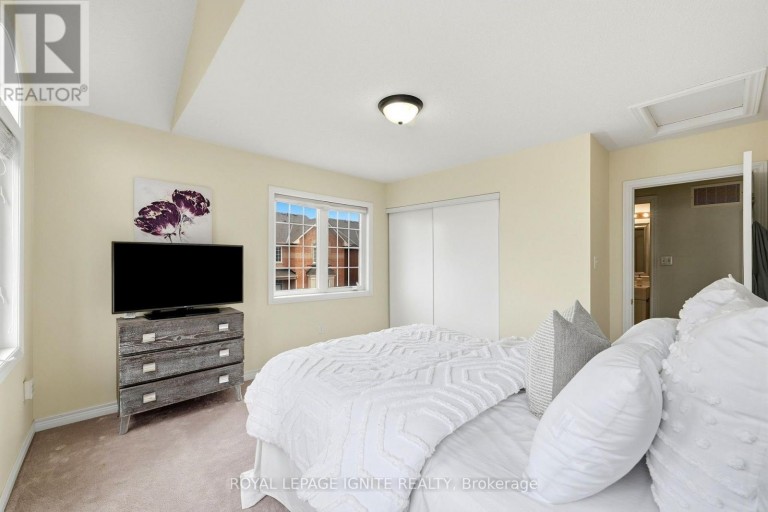 35 WILKIE LANE, Ajax (South East), Ontario, L1S7S5