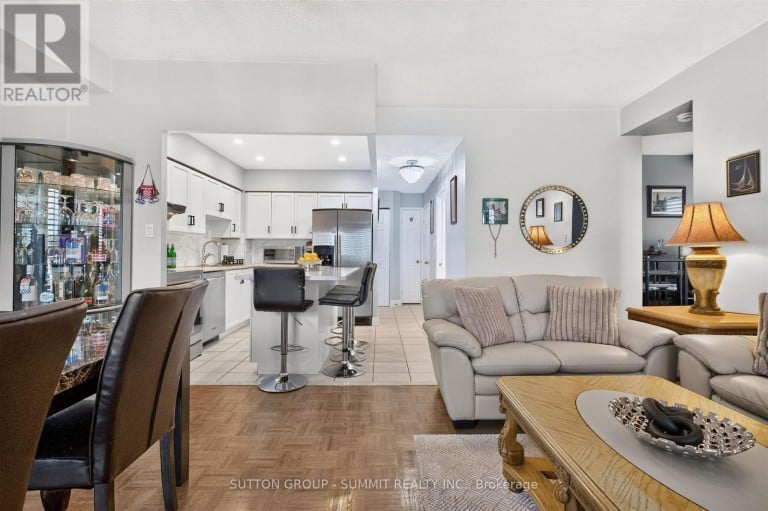 606 - 32 TANNERY STREET, Mississauga (Streetsville), Ontario, L5M6T6